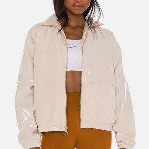 Nike Icon Clash Jacket in Oatmeal & Light Orewood Brown - size M